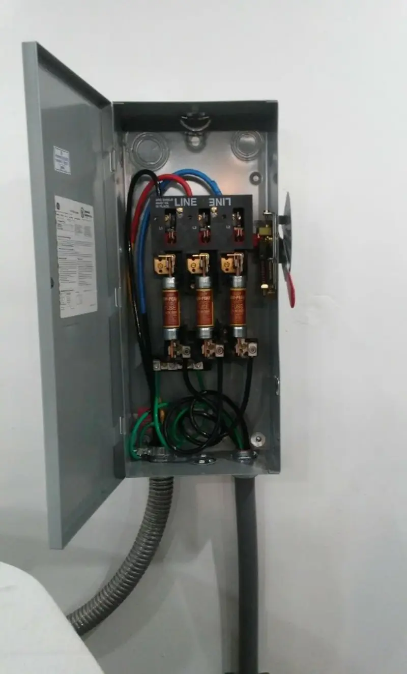Three-phase disconnect switch installed for Electrical Wiring & Rewiring in Paramount